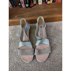 ERIC Michael mia silver and tan leather flat sandal sz 39 euc